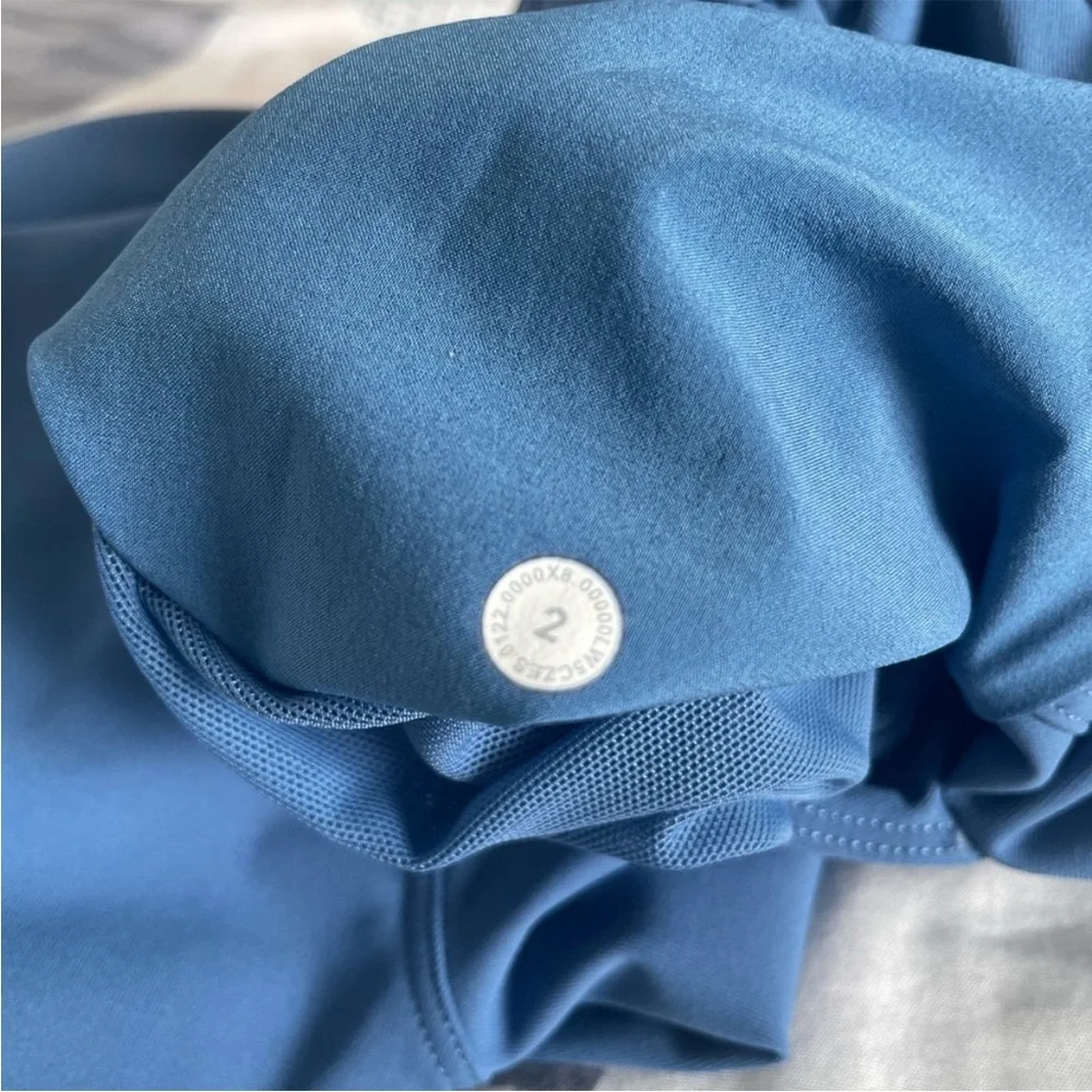 Lululemon Outfit Bundle – Clip-In Tank (6) & High-Rise Joggers (2) - Picture 12 of 16